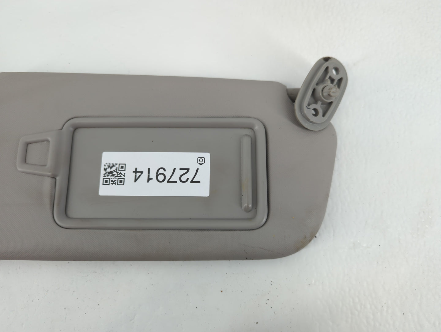 2017-2018 Kia Forte Sun Visor Shade Replacement Passenger Right Mirror Fits Fits 2017 2018 OEM Used Auto Parts - Oemusedauto