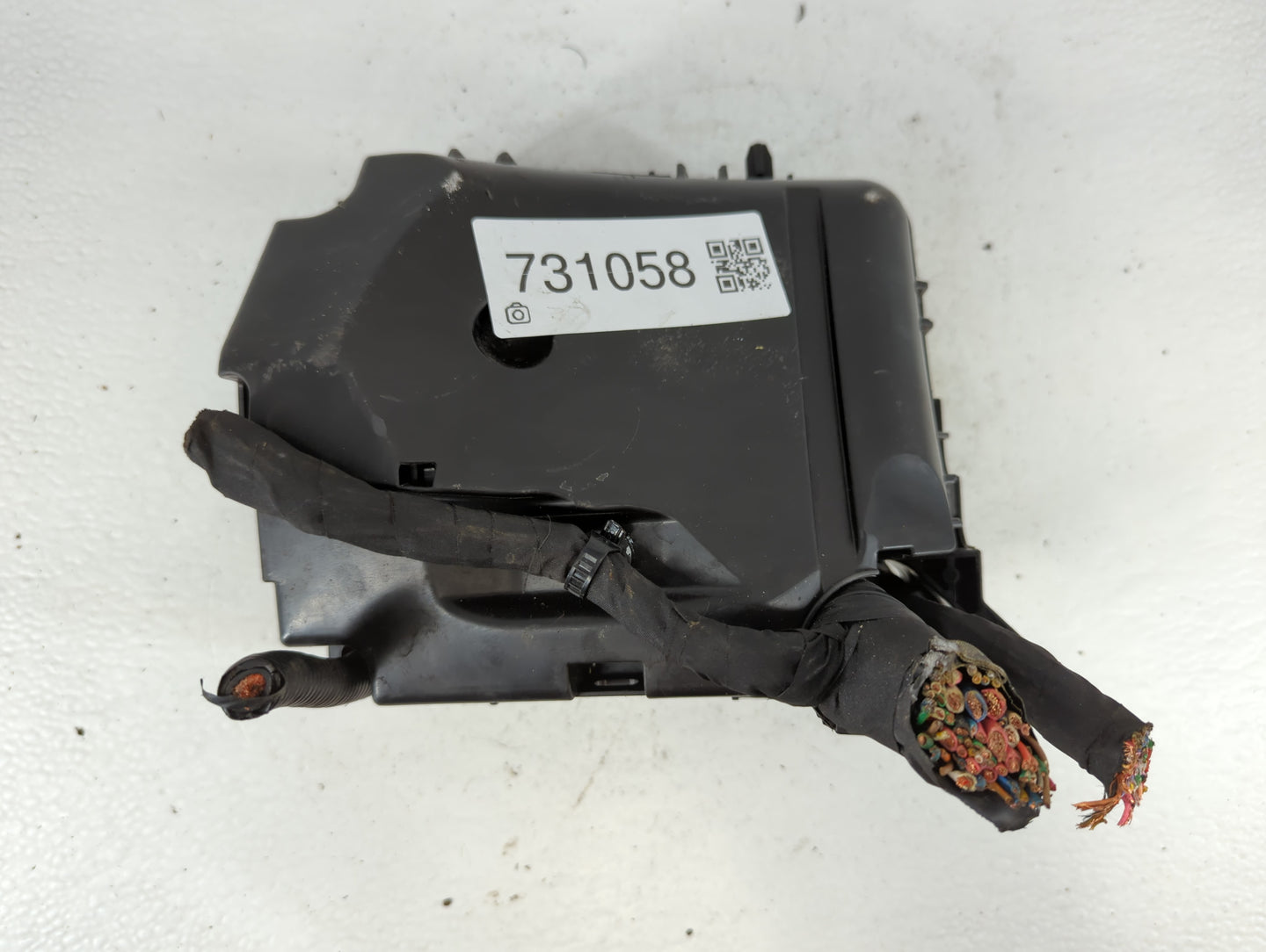 2017-2018 Kia Forte Fusebox Fuse Box Panel Relay Module P/N:91218 B0400 Fits Fits 2017 2018 OEM Used Auto Parts - Oemusedaut