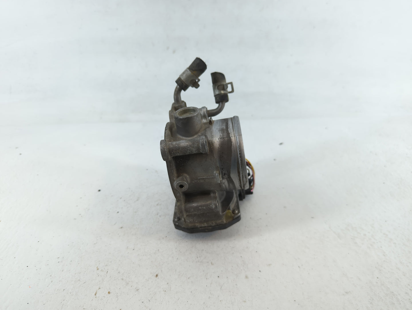 2014-2018 Kia Forte Throttle Body P/N:35100-2E000 Fits Fits 2011 2012 2013 2014 2015 2016 2017 2018 2019 2020 2021 OEM Used 