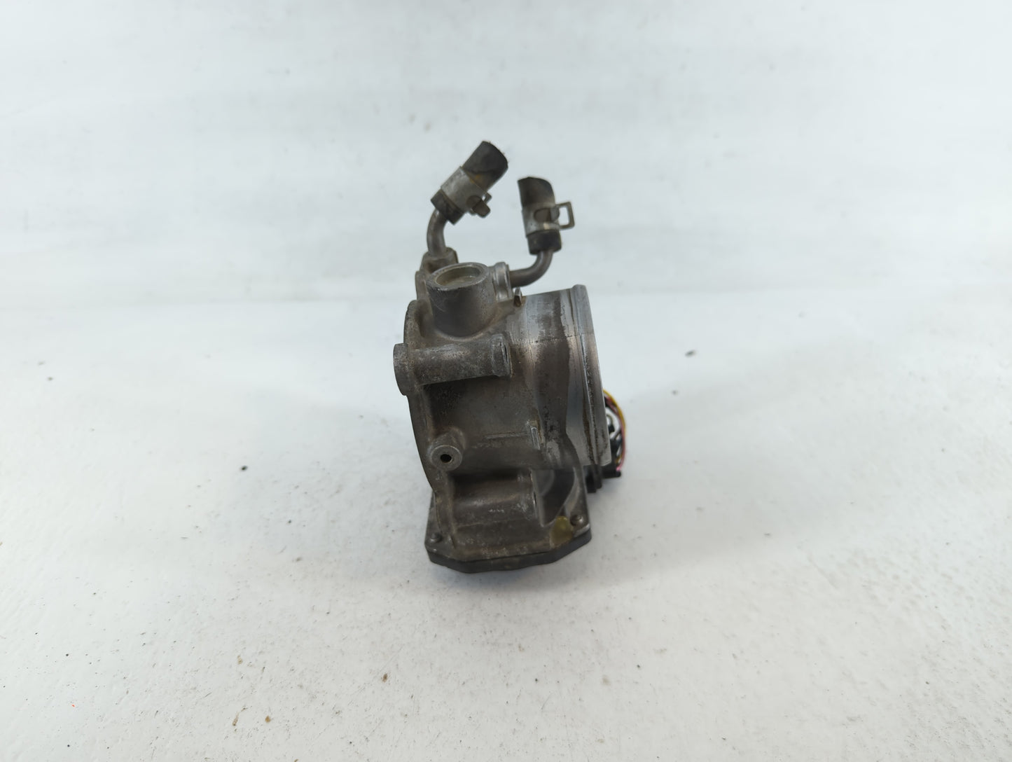 2014-2018 Kia Forte Throttle Body P/N:35100-2E000 Fits Fits 2011 2012 2013 2014 2015 2016 2017 2018 2019 2020 2021 OEM Used 