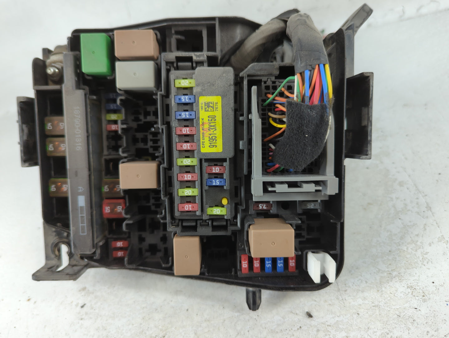 2017-2018 Kia Forte Fusebox Fuse Box Panel Relay Module P/N:91218 B0170 Fits Fits 2017 2018 OEM Used Auto Parts - Oemusedaut