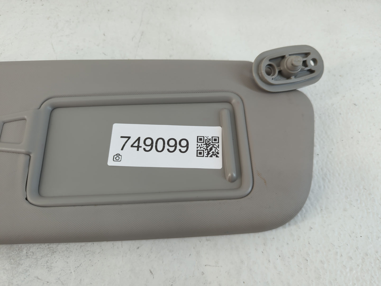 2017-2018 Kia Forte Sun Visor Shade Replacement Passenger Right Mirror Fits Fits 2017 2018 OEM Used Auto Parts - Oemusedauto
