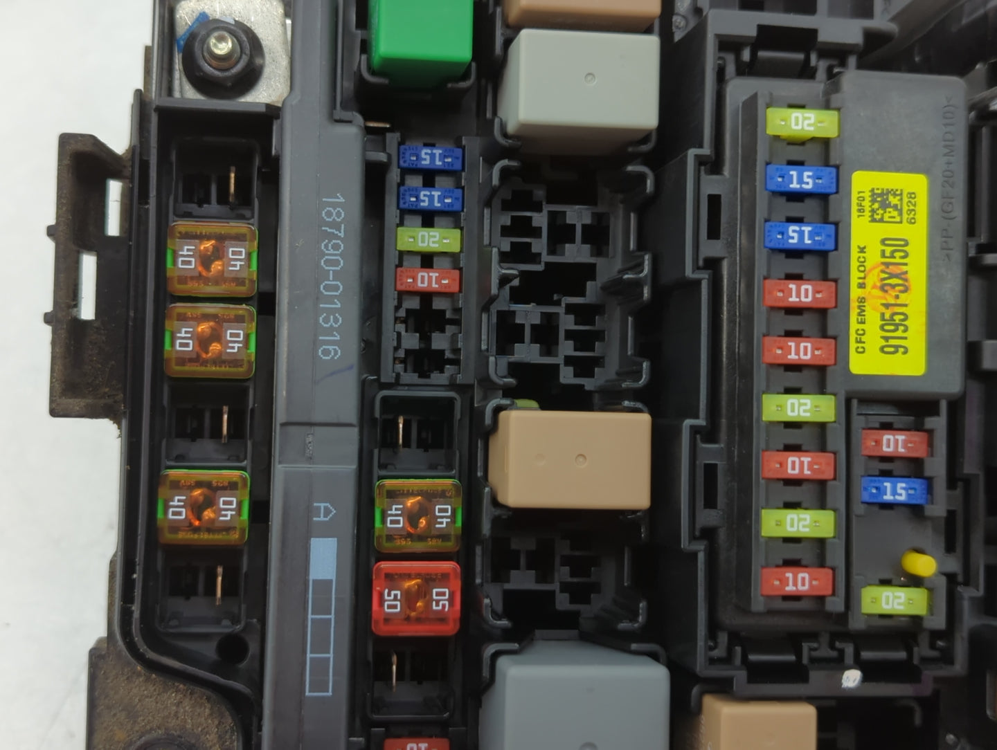 2017-2018 Kia Forte Fusebox Fuse Box Panel Relay Module P/N:91218 B0460 Fits Fits 2017 2018 OEM Used Auto Parts - Oemusedaut
