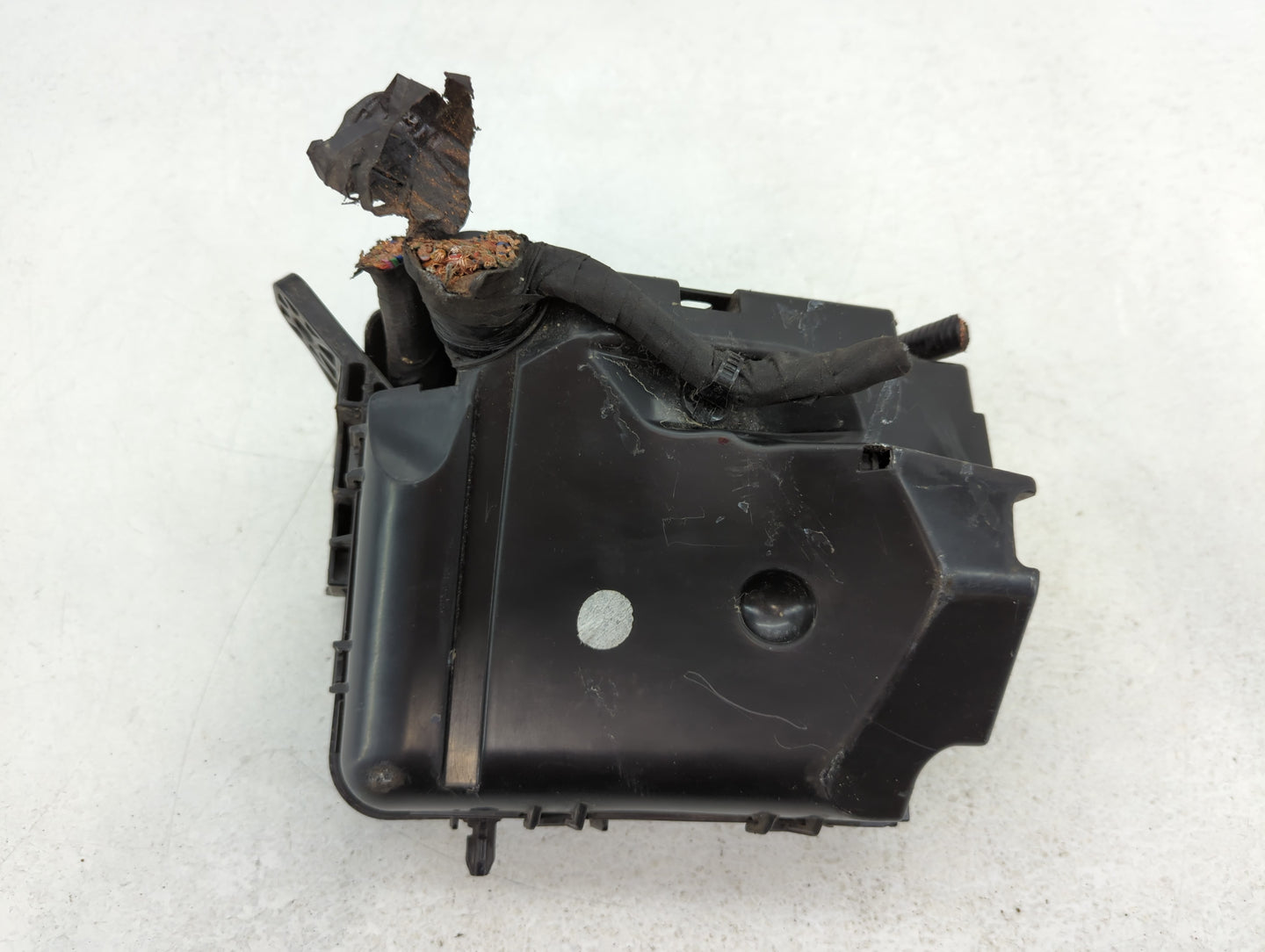2017-2018 Kia Forte Fusebox Fuse Box Panel Relay Module P/N:91218 B0460 Fits Fits 2017 2018 OEM Used Auto Parts - Oemusedaut