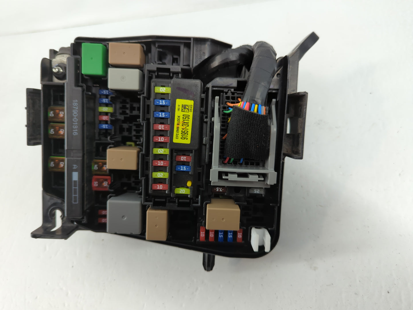 2017-2018 Kia Forte Fusebox Fuse Box Panel Relay Module P/N:91950-A7760 Fits Fits 2017 2018 OEM Used Auto Parts - Oemusedaut