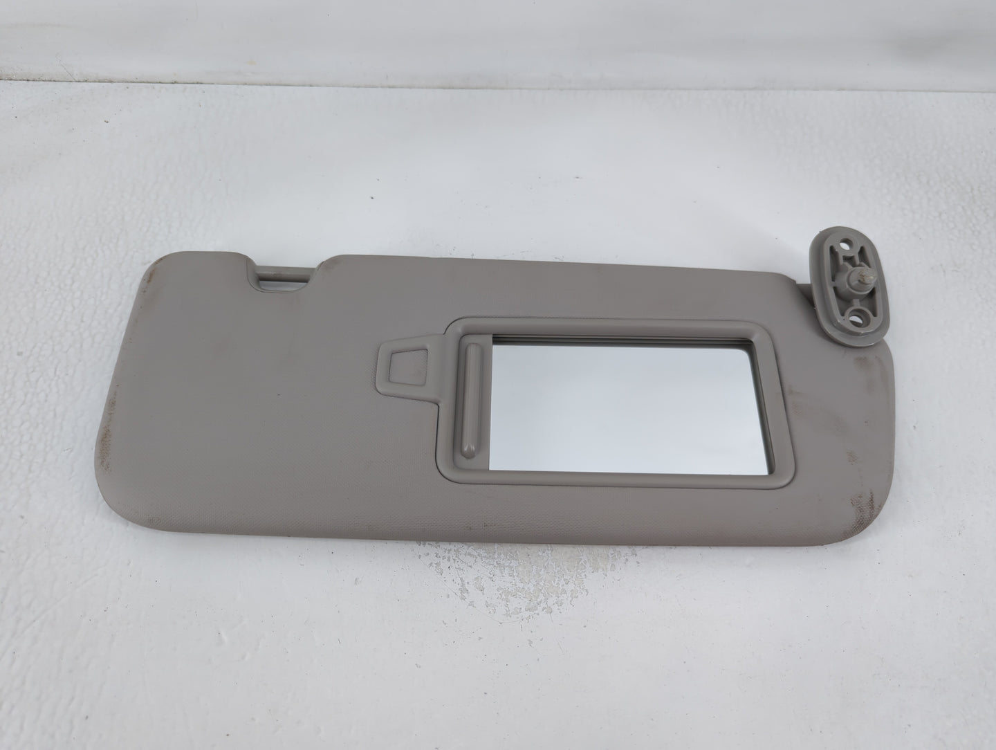 2017-2018 Kia Forte Sun Visor Shade Replacement Passenger Right Mirror Fits Fits 2017 2018 OEM Used Auto Parts - Oemusedauto