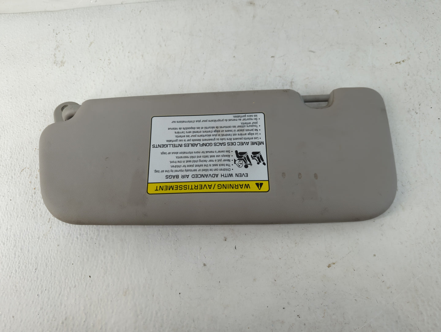 2017-2018 Kia Forte Sun Visor Shade Replacement Passenger Right Mirror Fits Fits 2017 2018 OEM Used Auto Parts - Oemusedauto