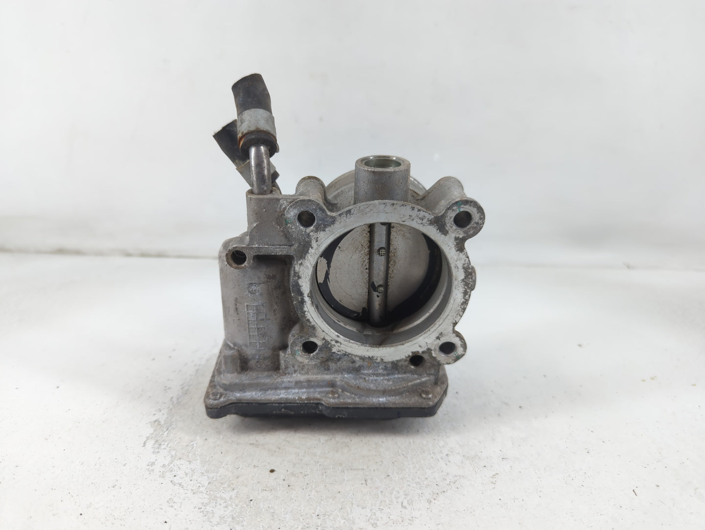 2017-2022 Kia Forte Throttle Body P/N:35100-2E000 Fits Fits 2015 2016 2017 2018 2019 2020 2021 2022 OEM Used Auto Parts - Oe