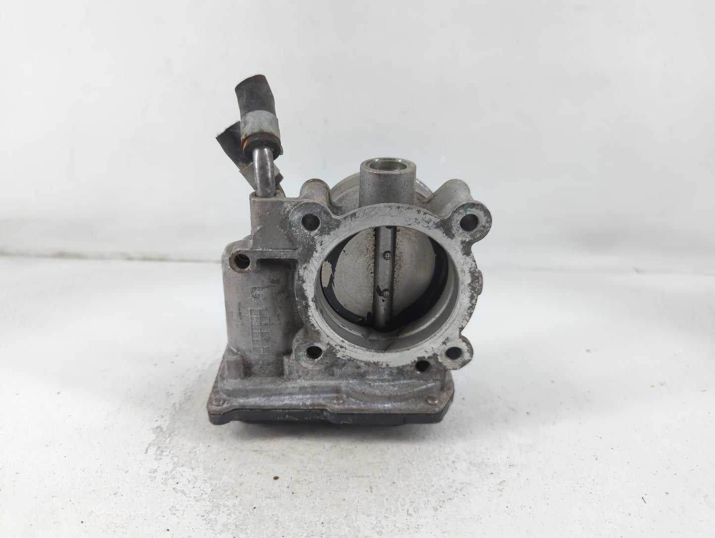 2017-2022 Kia Forte Throttle Body P/N:35100-2E000 Fits Fits 2015 2016 2017 2018 2019 2020 2021 2022 OEM Used Auto Parts - Oe