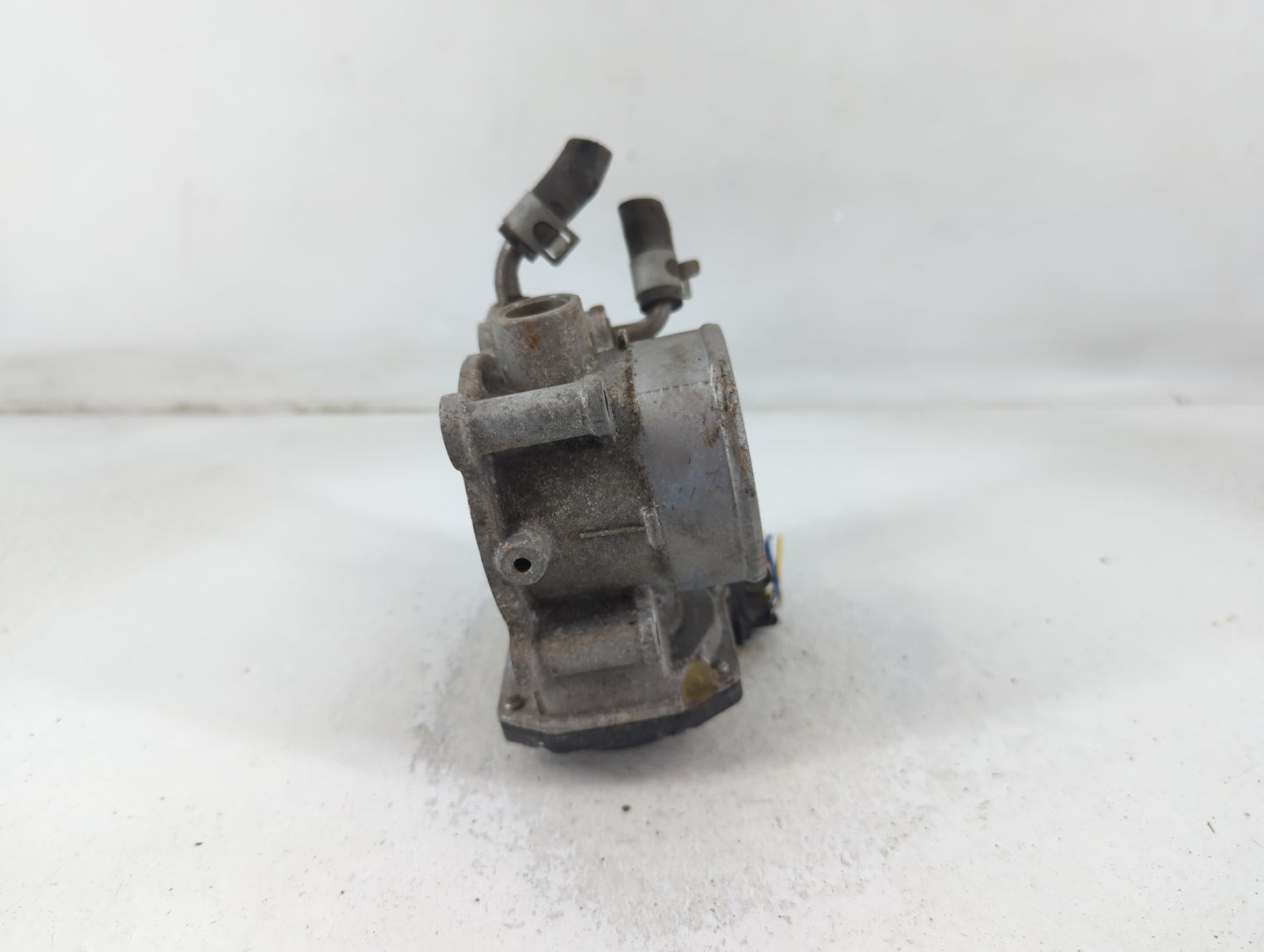 2017-2022 Kia Forte Throttle Body P/N:35100-2E000 Fits Fits 2015 2016 2017 2018 2019 2020 2021 2022 OEM Used Auto Parts - Oe