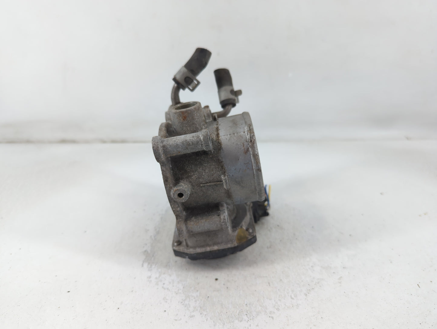2017-2022 Kia Forte Throttle Body P/N:35100-2E000 Fits Fits 2015 2016 2017 2018 2019 2020 2021 2022 OEM Used Auto Parts - Oe