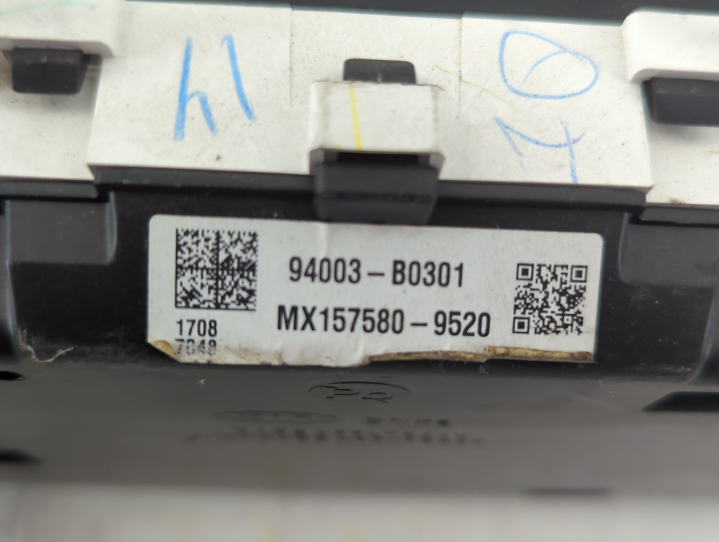 2017-2018 Kia Forte Instrument Cluster Speedometer Gauges P/N:MX157580-9520 94003-B0301 Fits Fits 2017 2018 OEM Used Auto Pa