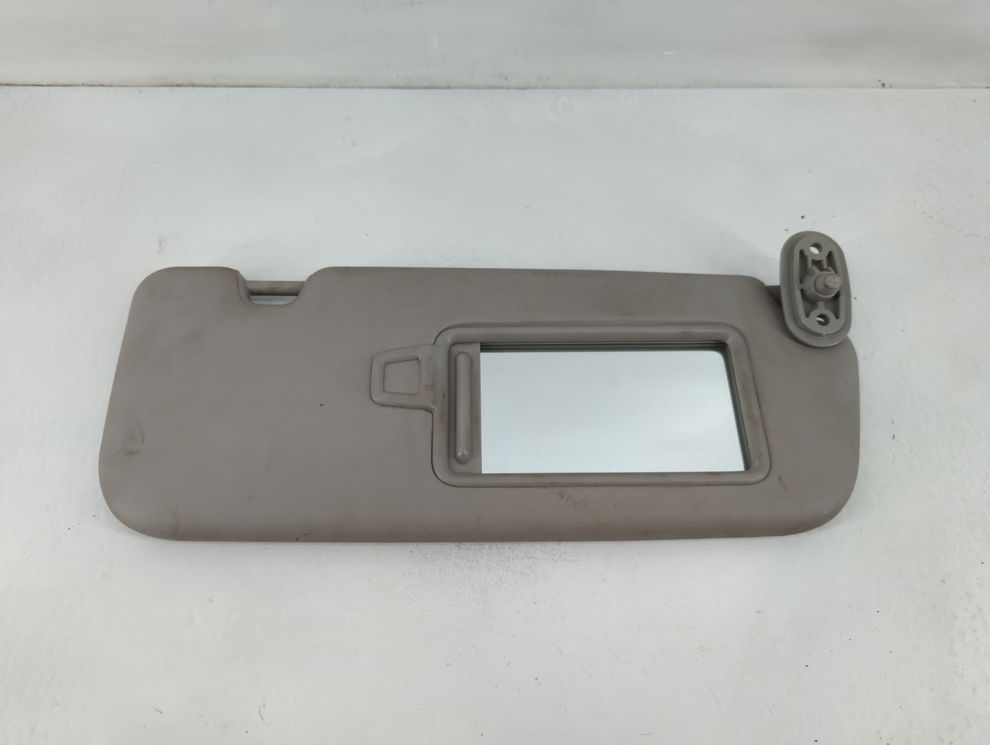 2017-2018 Kia Forte Sun Visor Shade Replacement Passenger Right Mirror Fits Fits 2017 2018 OEM Used Auto Parts - Oemusedauto