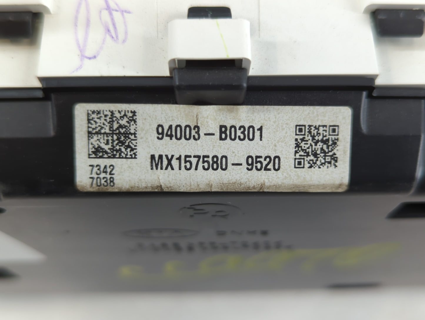 2017-2018 Kia Forte Instrument Cluster Speedometer Gauges P/N:94003-B0301 Fits Fits 2017 2018 OEM Used Auto Parts - Oemuseda
