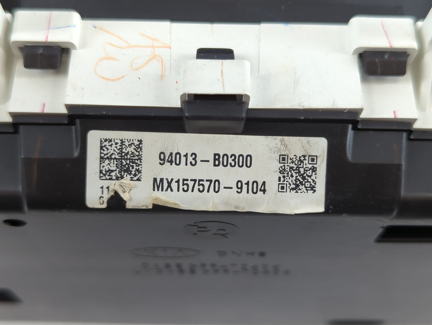 2017-2018 Kia Forte Instrument Cluster Speedometer Gauges P/N:MX157570-9104 94013-B0300 Fits Fits 2017 2018 OEM Used Auto Pa
