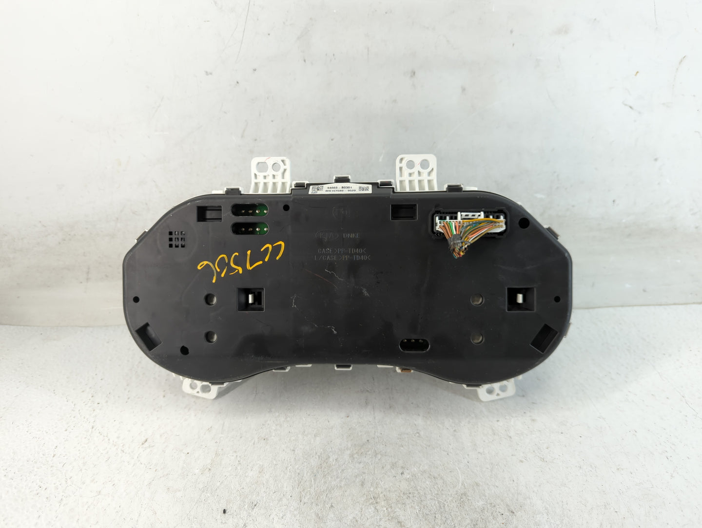 2017-2018 Kia Forte Instrument Cluster Speedometer Gauges P/N:MX157580-9520 94003-B0301 Fits Fits 2017 2018 OEM Used Auto Pa