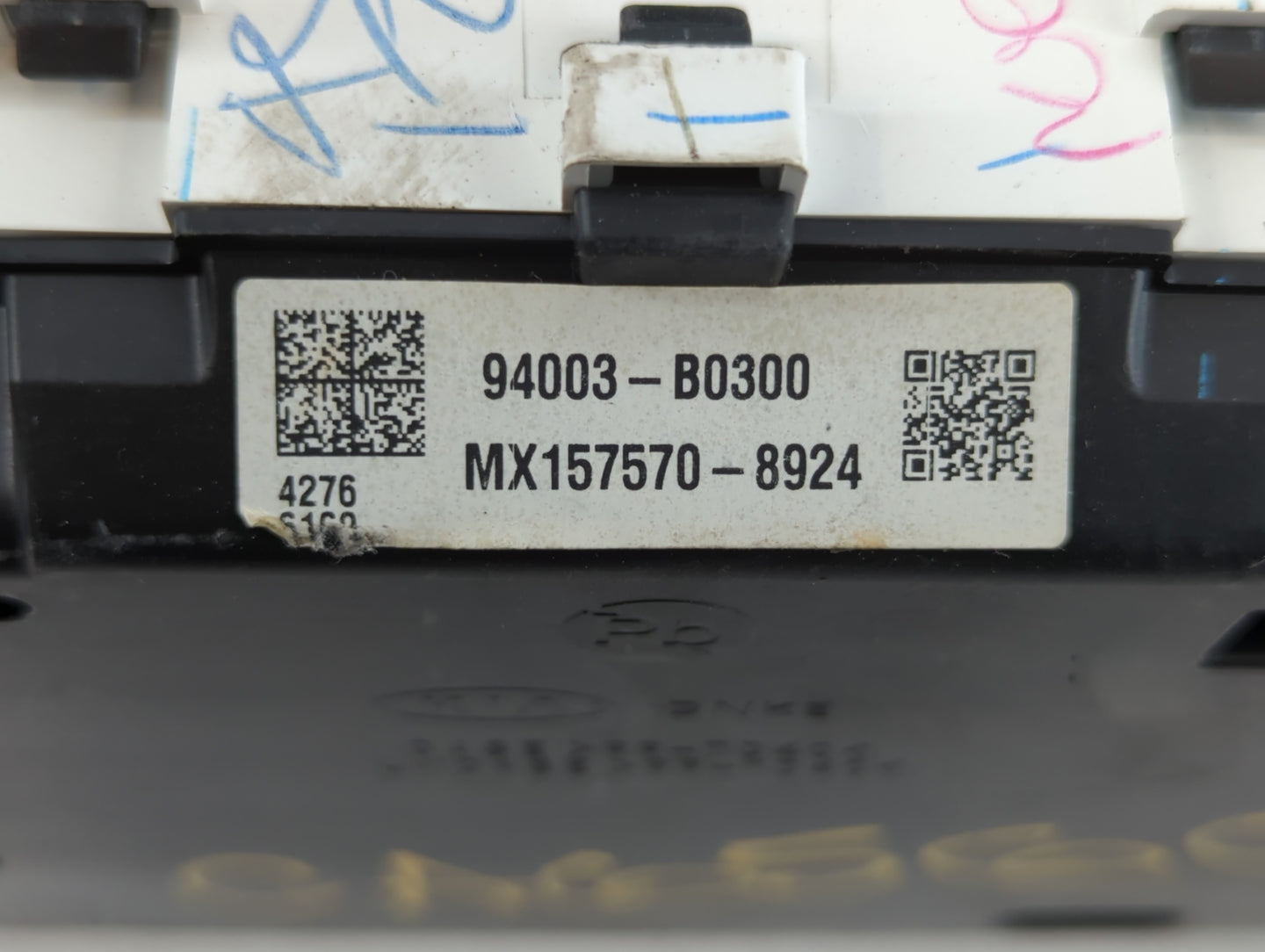 2017-2018 Kia Forte Instrument Cluster Speedometer Gauges P/N:MX157570-8924 94003-B0300 Miles: Fits Fits 2017 2018 OEM Used 