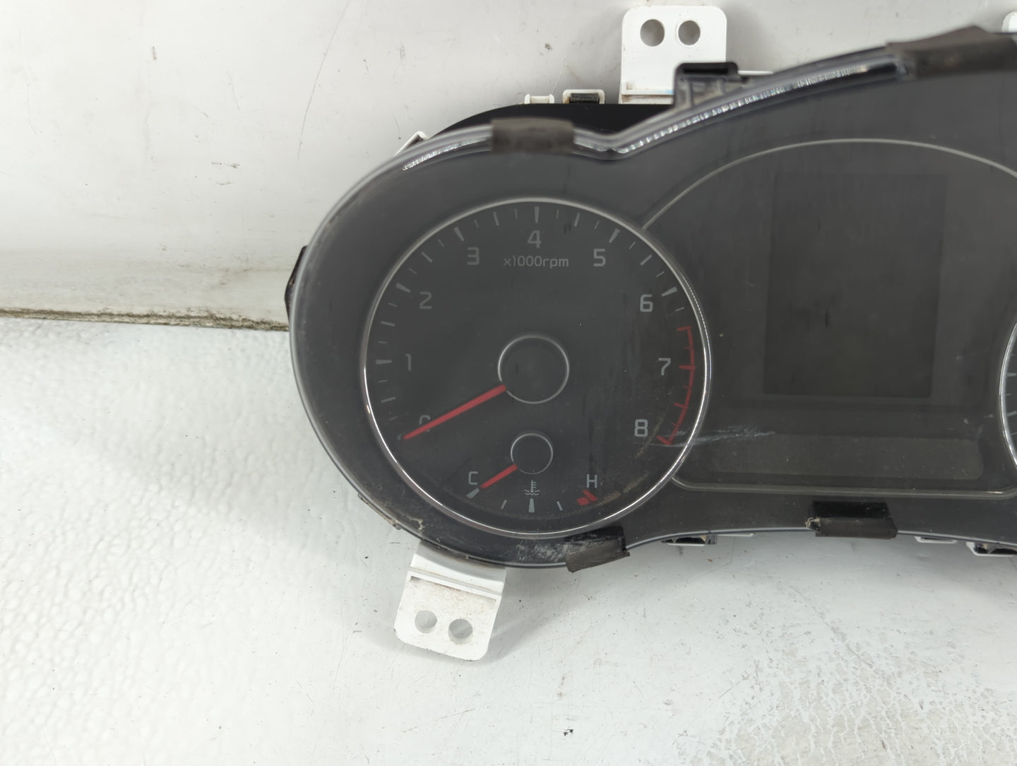 2017-2018 Kia Forte Instrument Cluster Speedometer Gauges P/N:94033-A7700 Fits Fits 2017 2018 OEM Used Auto Parts - Oemuseda
