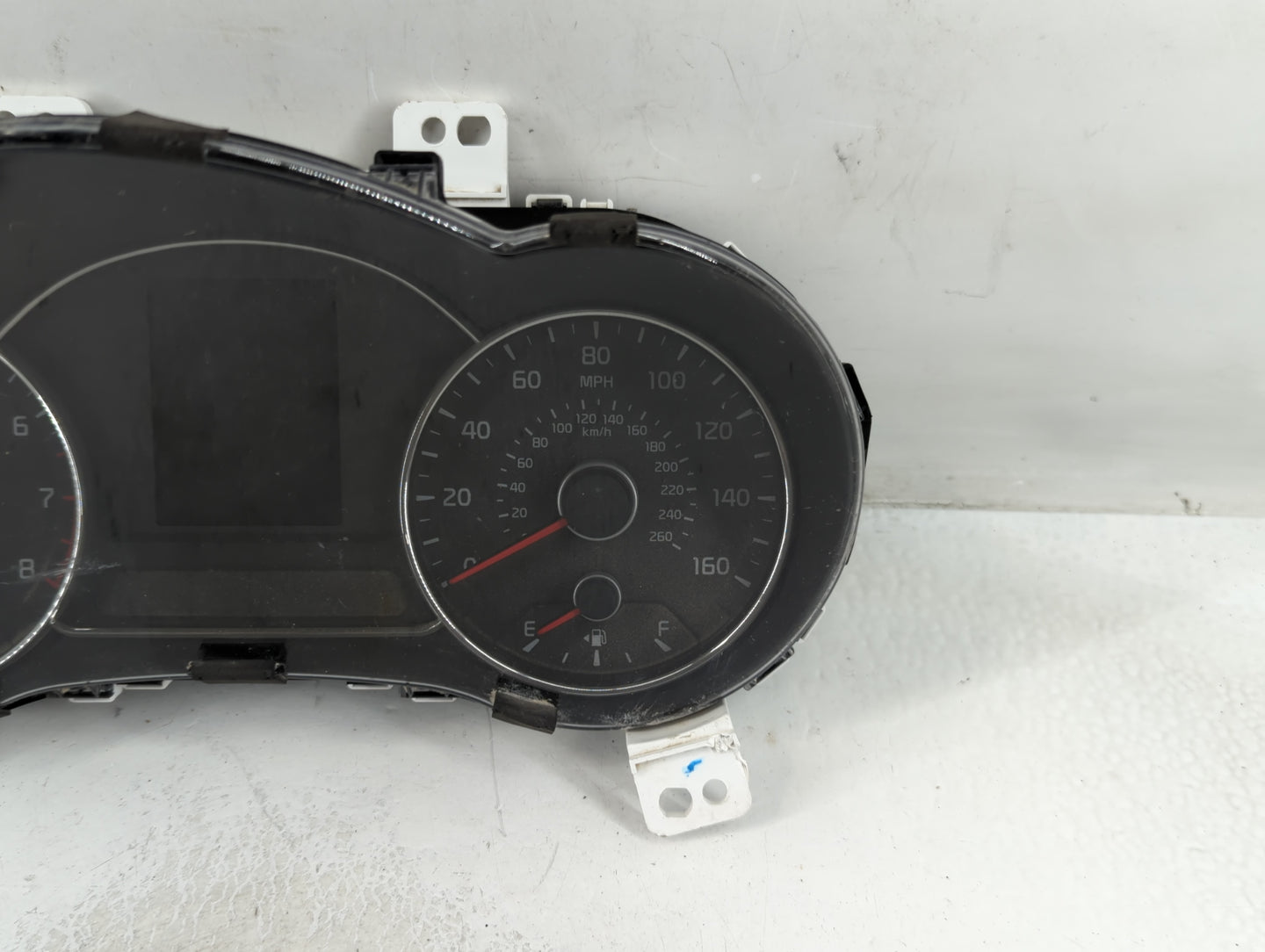 2017-2018 Kia Forte Instrument Cluster Speedometer Gauges P/N:94033-A7700 Fits Fits 2017 2018 OEM Used Auto Parts - Oemuseda