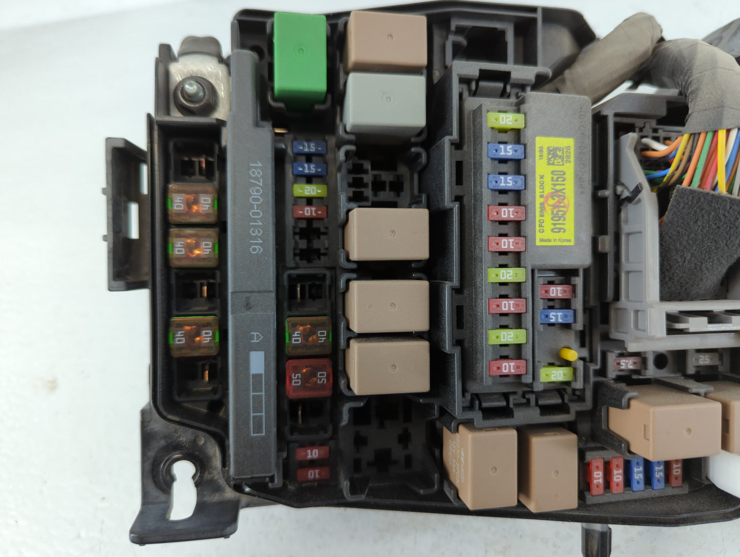 2017-2018 Kia Forte Fusebox Fuse Box Panel Relay Module P/N:91753 A7300 Fits Fits 2017 2018 OEM Used Auto Parts - Oemusedaut
