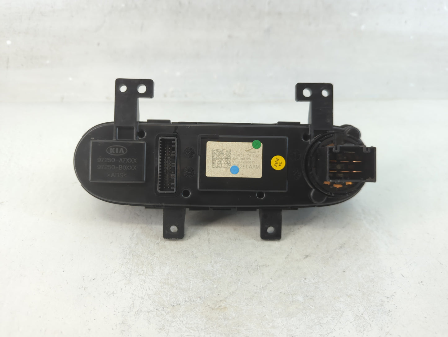 2017-2018 Kia Forte Climate Control Module Temperature AC/Heater Replacement P/N:97250-B0AA0 Fits Fits 2017 2018 OEM Used Au