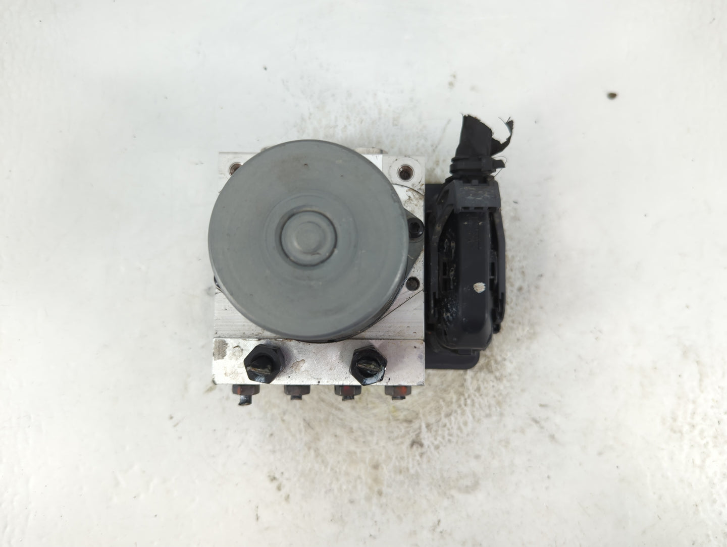 2017-2018 Kia Forte ABS Pump Control Module Replacement P/N:58900-B0200 Fits Fits 2017 2018 OEM Used Auto Parts - Oemusedaut