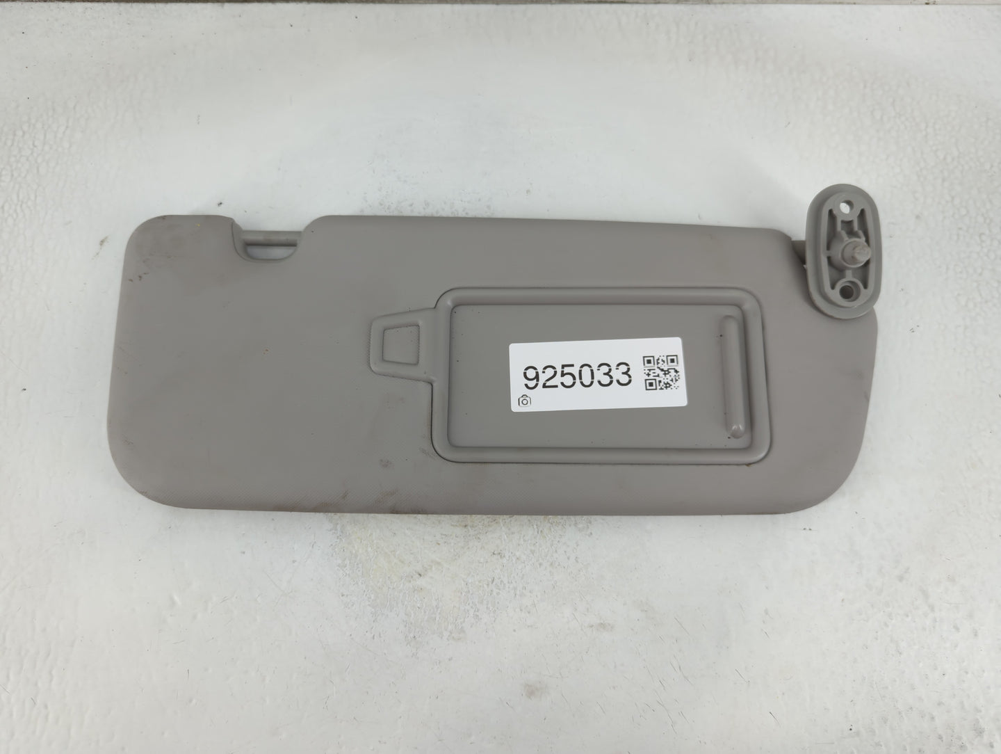 2017-2018 Kia Forte Sun Visor Shade Replacement Passenger Right Mirror Fits Fits 2017 2018 OEM Used Auto Parts - Oemusedauto