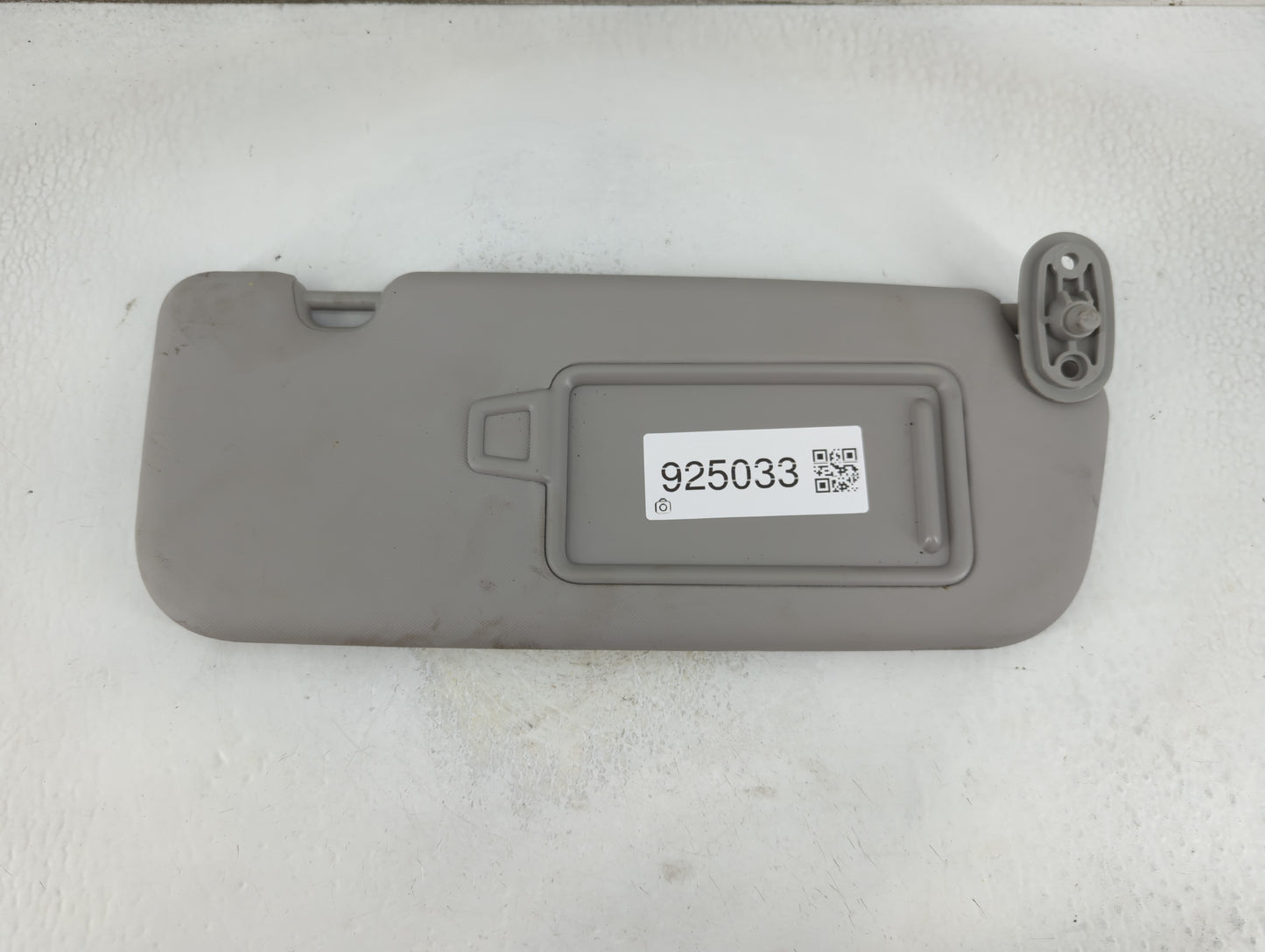 2017-2018 Kia Forte Sun Visor Shade Replacement Passenger Right Mirror Fits Fits 2017 2018 OEM Used Auto Parts - Oemusedauto