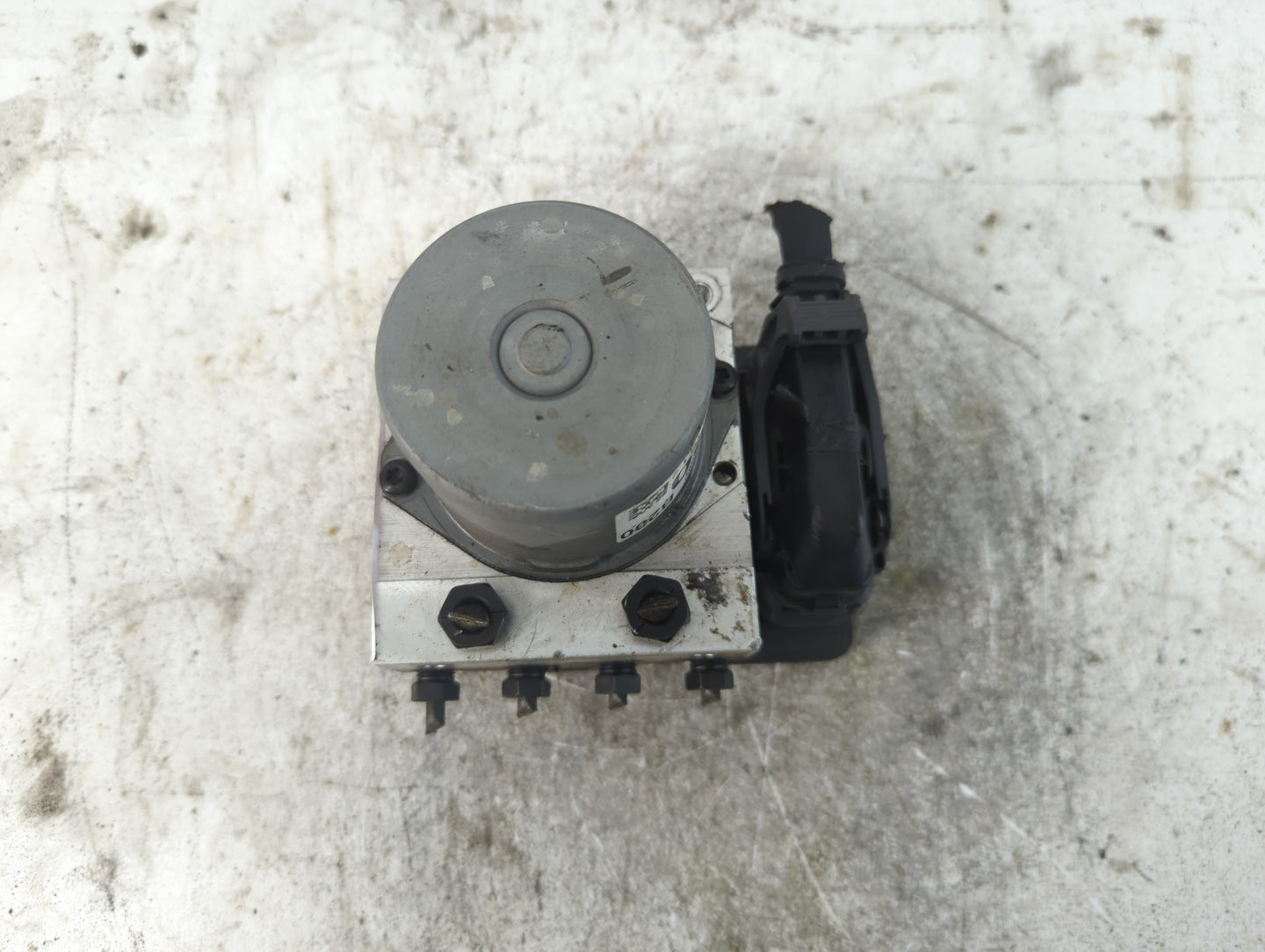 2017-2018 Kia Forte ABS Pump Control Module Replacement P/N:58900-B0200 Fits Fits 2017 2018 OEM Used Auto Parts - Oemusedaut