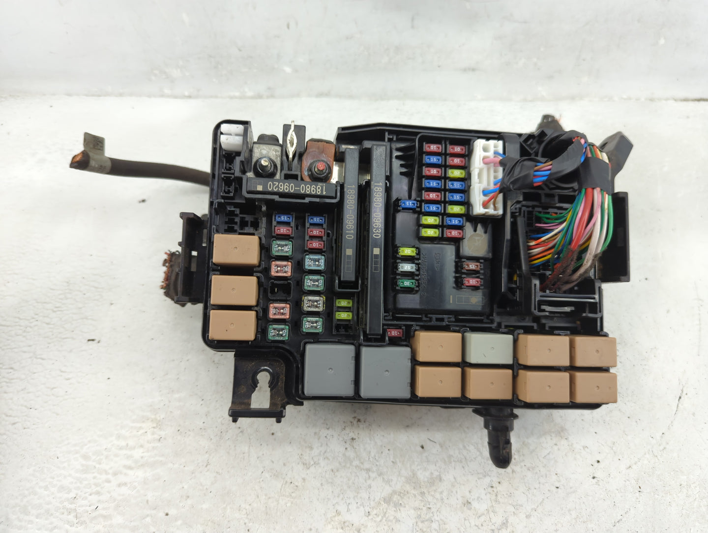 2017-2019 Kia Niro Fusebox Fuse Box Panel Relay Module P/N:91950-G5821 Fits Fits 2017 2018 2019 OEM Used Auto Parts - Oemuse