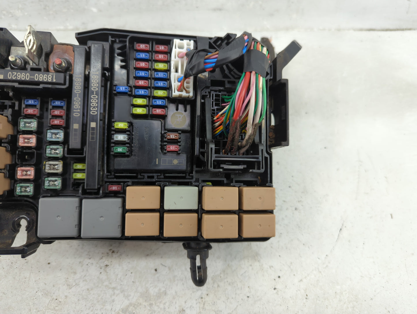 2017-2019 Kia Niro Fusebox Fuse Box Panel Relay Module P/N:91950-G5821 Fits Fits 2017 2018 2019 OEM Used Auto Parts - Oemuse