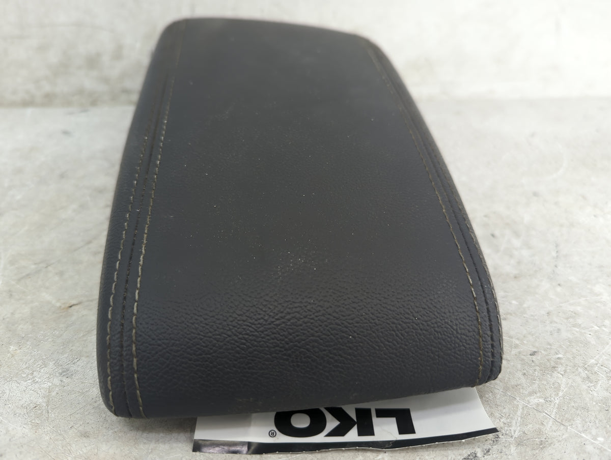 2017 Kia Niro Center Console Armrest Cover Lid Fits OEM Used Auto Parts - Oemusedautoparts1.com