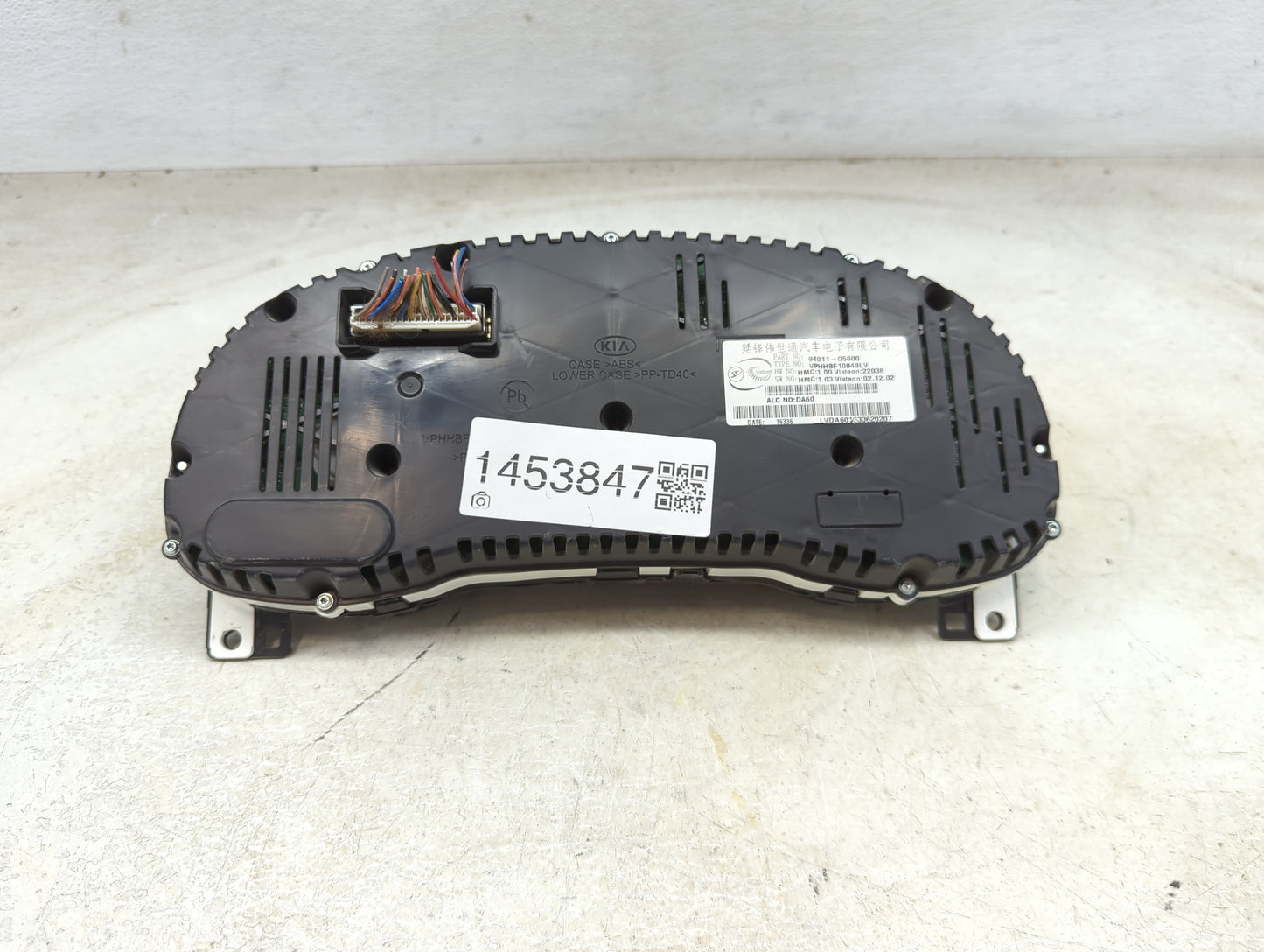 2017 Kia Niro Instrument Cluster Speedometer Gauges P/N:94011-G5600 VPHHBF10849LV Miles: Fits OEM Used Auto Parts - Oemuseda