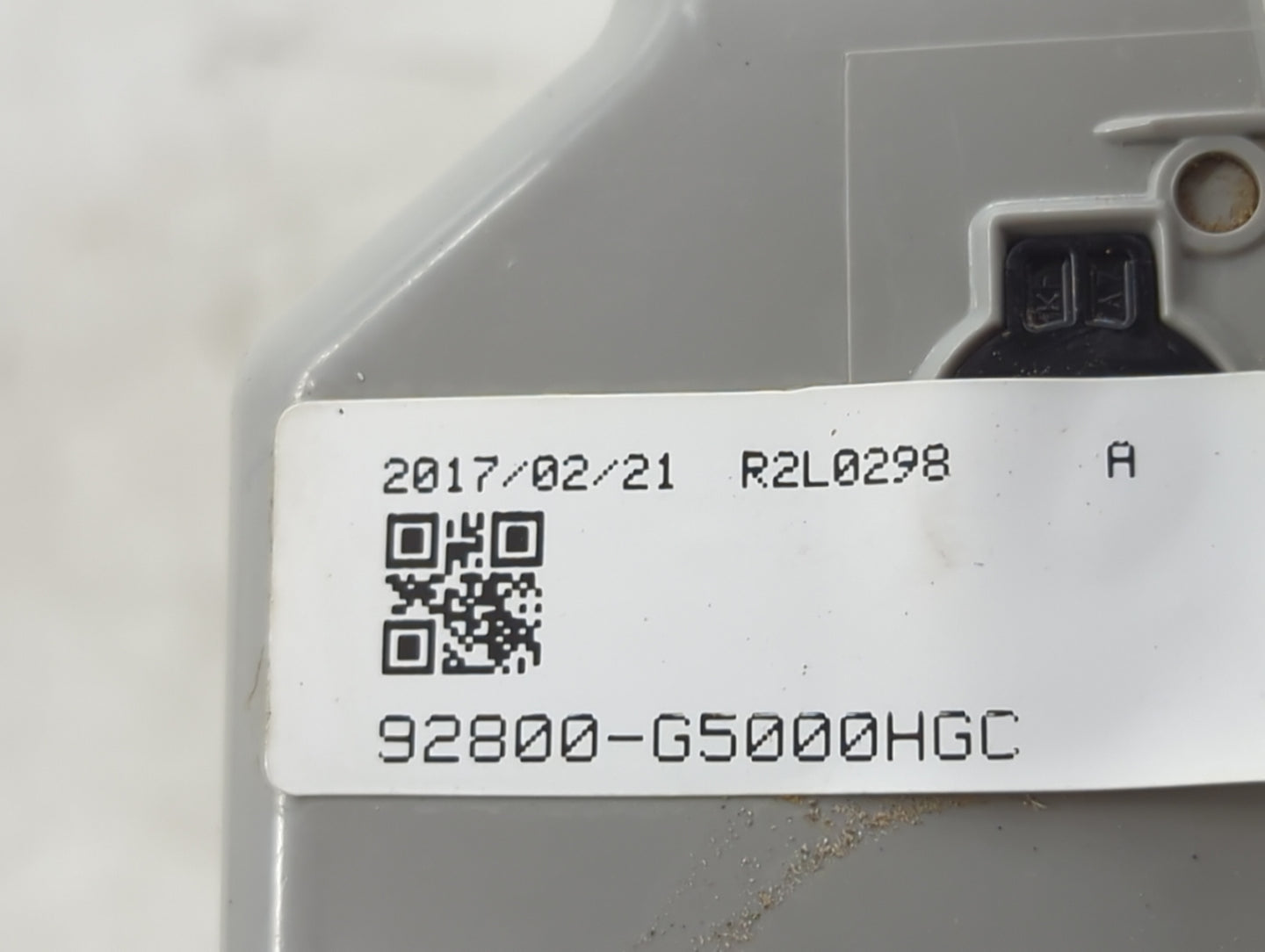 2017 Kia Niro Overhead Console W/rear Climate Control Gray - Oemusedautoparts1.com
