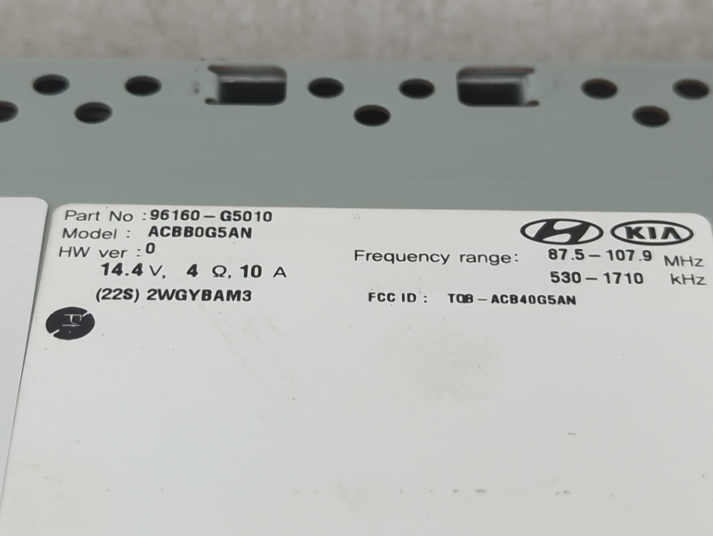 2017-2019 Kia Niro Radio AM FM Cd Player Receiver Replacement P/N:2WGYBAM3 96160-G5010 Fits Fits 2017 2018 2019 OEM Used Aut