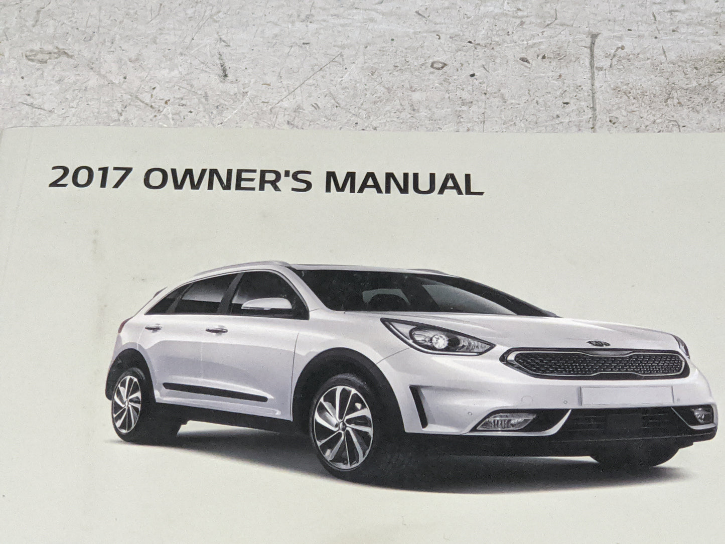 2017 Kia Niro Owners Manual Book Guide OEM Used Auto Parts - Oemusedautoparts1.com