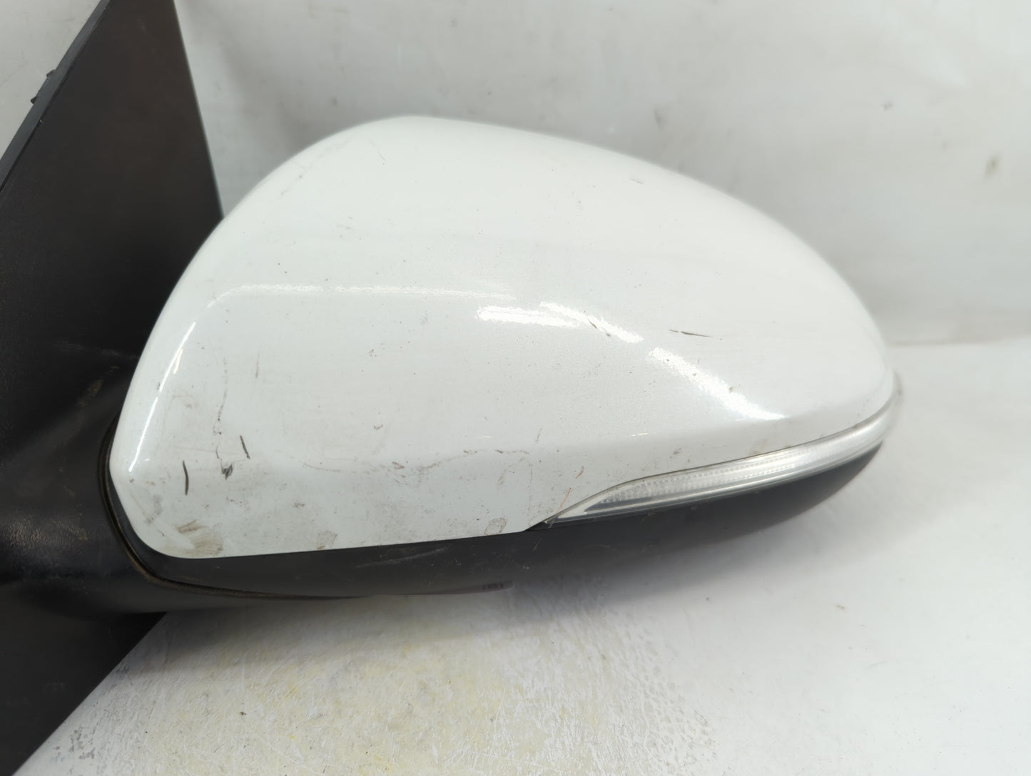 2016-2018 Kia Optima Driver Side View Mirror - Left Door Mirror OEM Used - Oemusedautoparts1.com