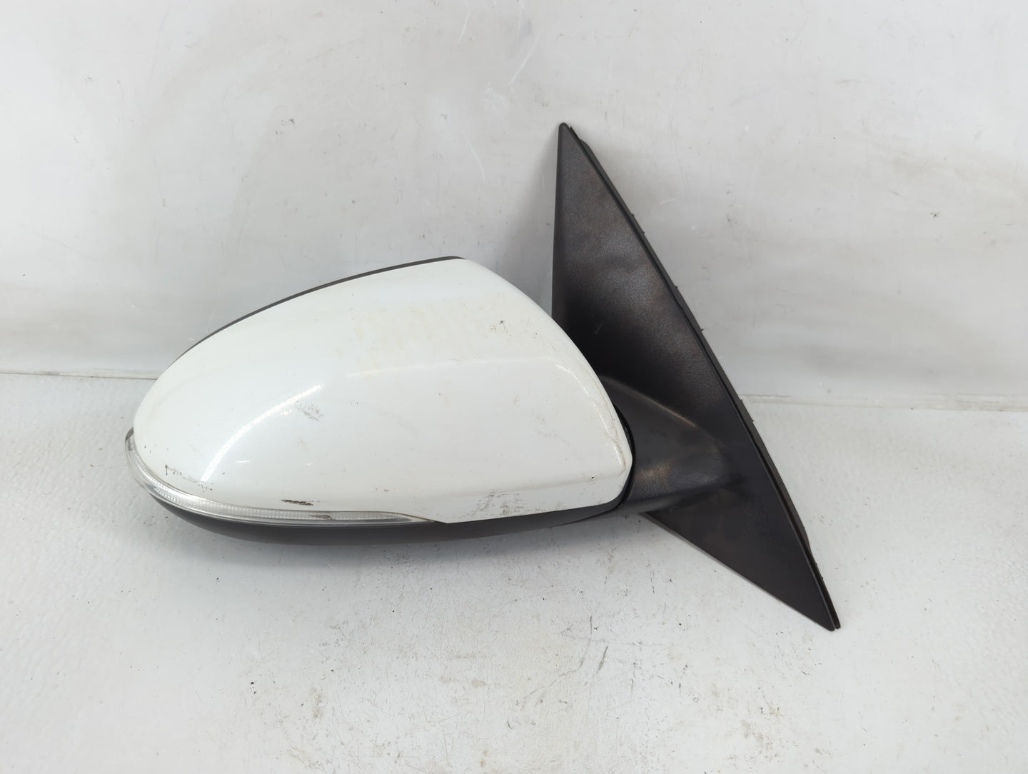 2016-2018 Kia Optima Passenger Side View Mirror - Right Door Mirror OEM Used - Oemusedautoparts1.com