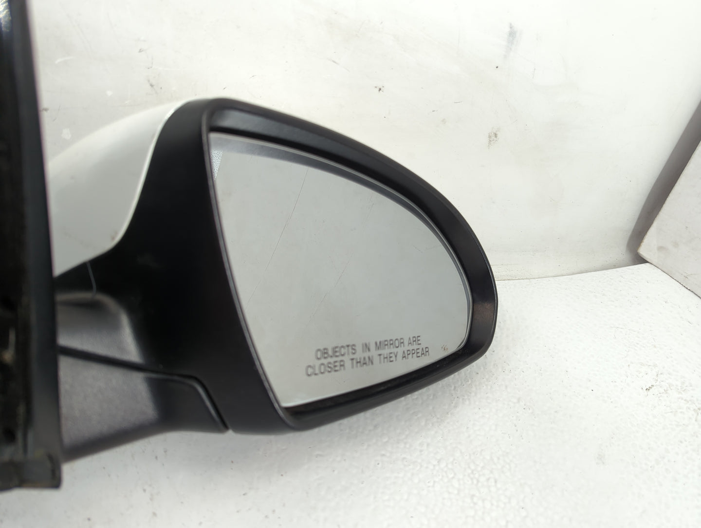 2016-2018 Kia Optima Passenger Side View Mirror - Right Door Mirror OEM Used - Oemusedautoparts1.com