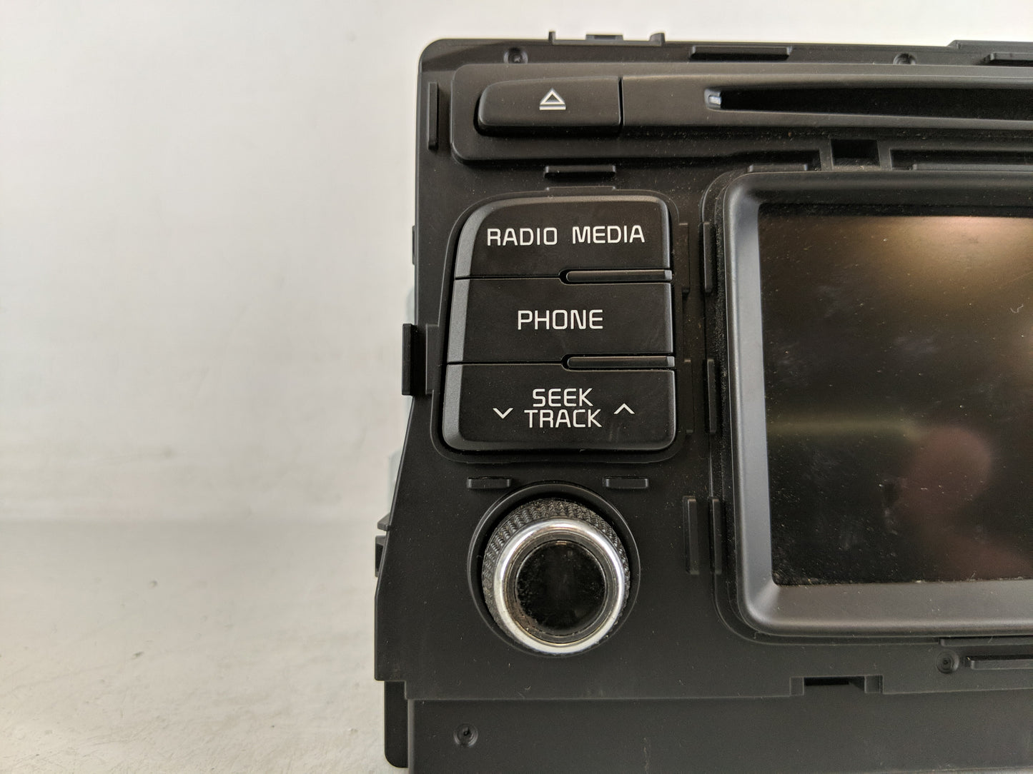 2017-2018 Kia Optima Radio AM FM Cd Player Receiver Replacement P/N:96180-A81500WK Fits Fits 2017 2018 OEM Used Auto Parts -