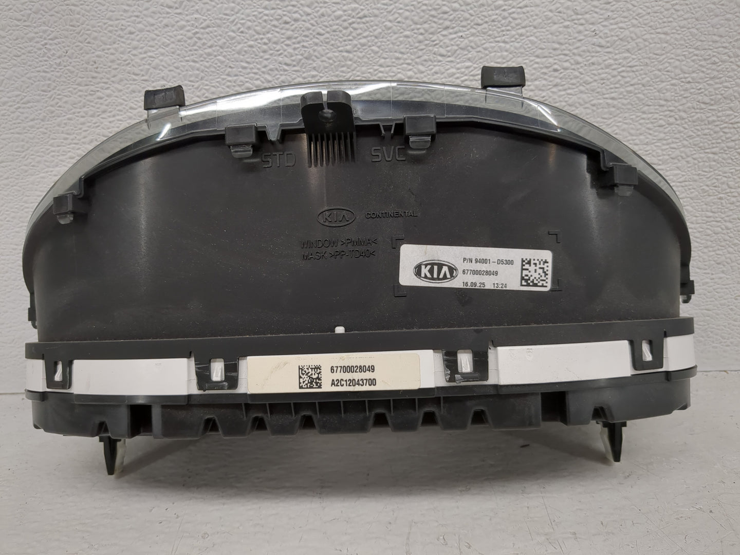 2016-2018 Kia Optima Instrument Cluster Speedometer Gauges P/N:94001-D5300 Fits Fits 2016 2017 2018 OEM Used Auto Parts - Oe