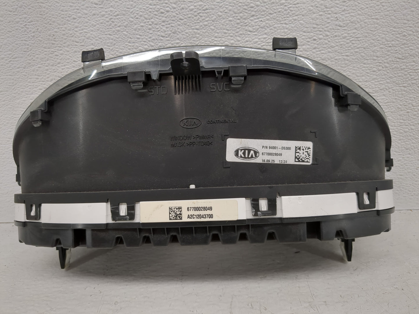 2016-2018 Kia Optima Instrument Cluster Speedometer Gauges P/N:94001-D5300 Fits Fits 2016 2017 2018 OEM Used Auto Parts - Oe