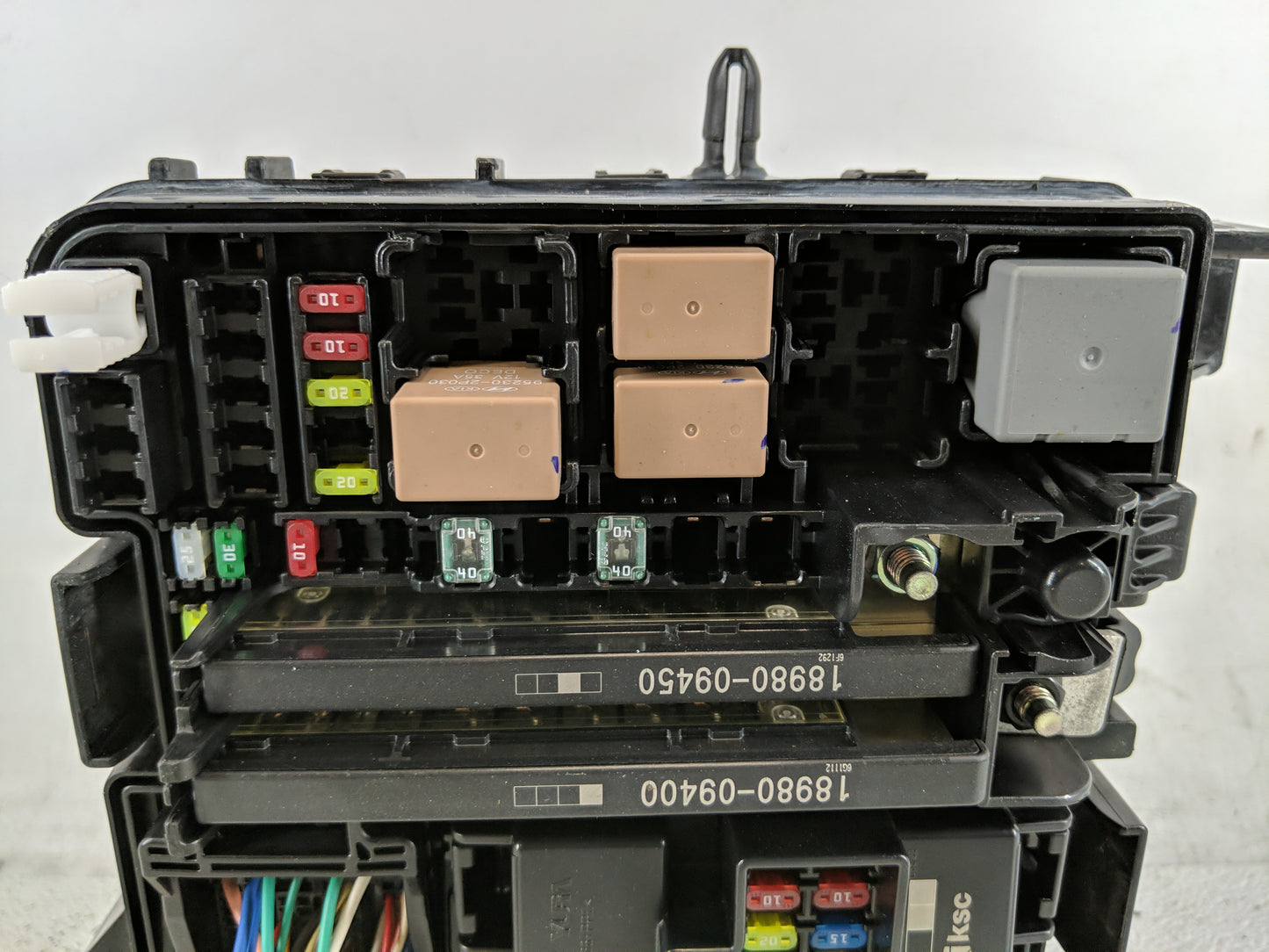 2016-2019 Kia Optima Fusebox Fuse Box Panel Relay Module P/N:91230D5070JA Fits Fits 2016 2017 2018 2019 OEM Used Auto Parts 