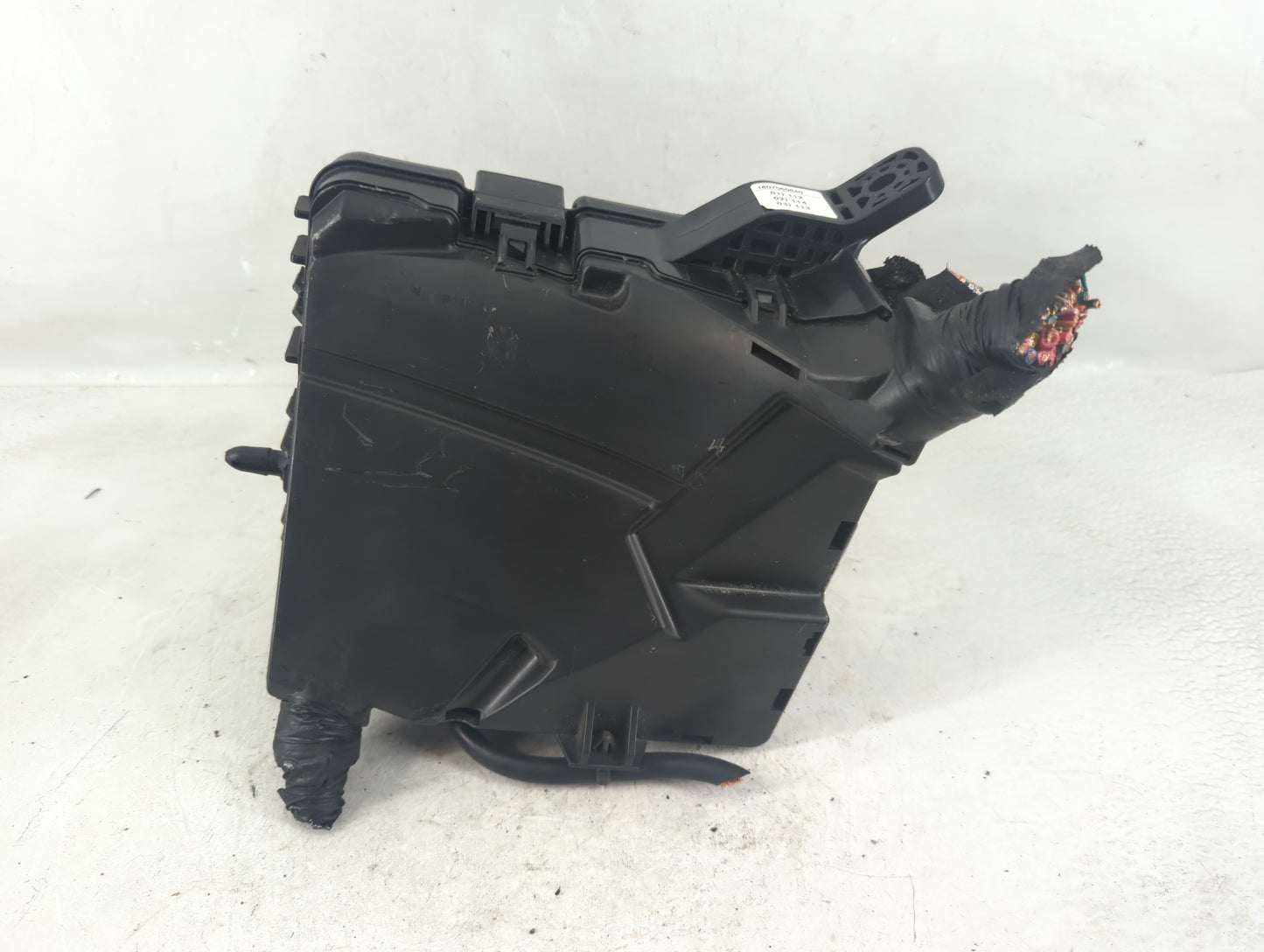 2016-2019 Kia Optima Fusebox Fuse Box Panel Relay Module P/N:91950-D5822 Fits Fits 2016 2017 2018 2019 OEM Used Auto Parts -