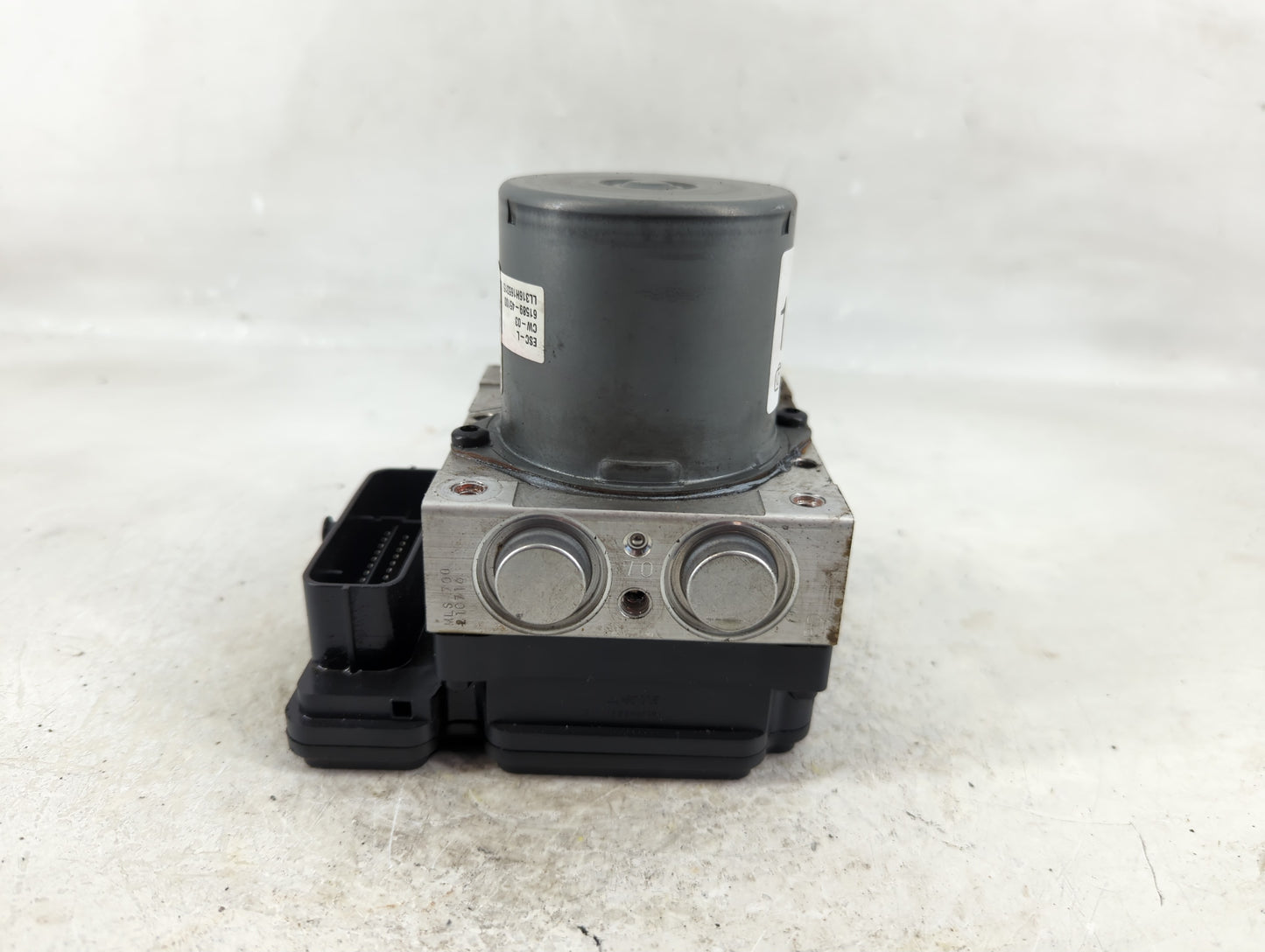 2016-2018 Kia Optima ABS Pump Control Module Replacement P/N:61589-45100 Fits Fits 2016 2017 2018 OEM Used Auto Parts - Oemu
