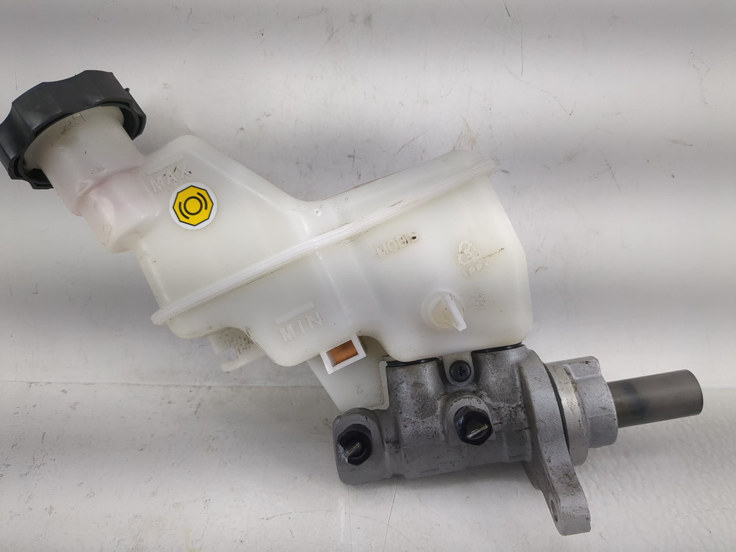 2016-2020 Kia Optima Brake Master Cylinder - Oemusedautoparts1.com