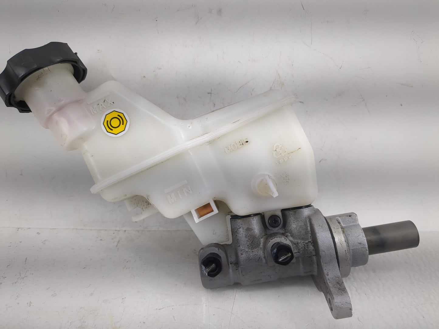 2016-2020 Kia Optima Brake Master Cylinder - Oemusedautoparts1.com