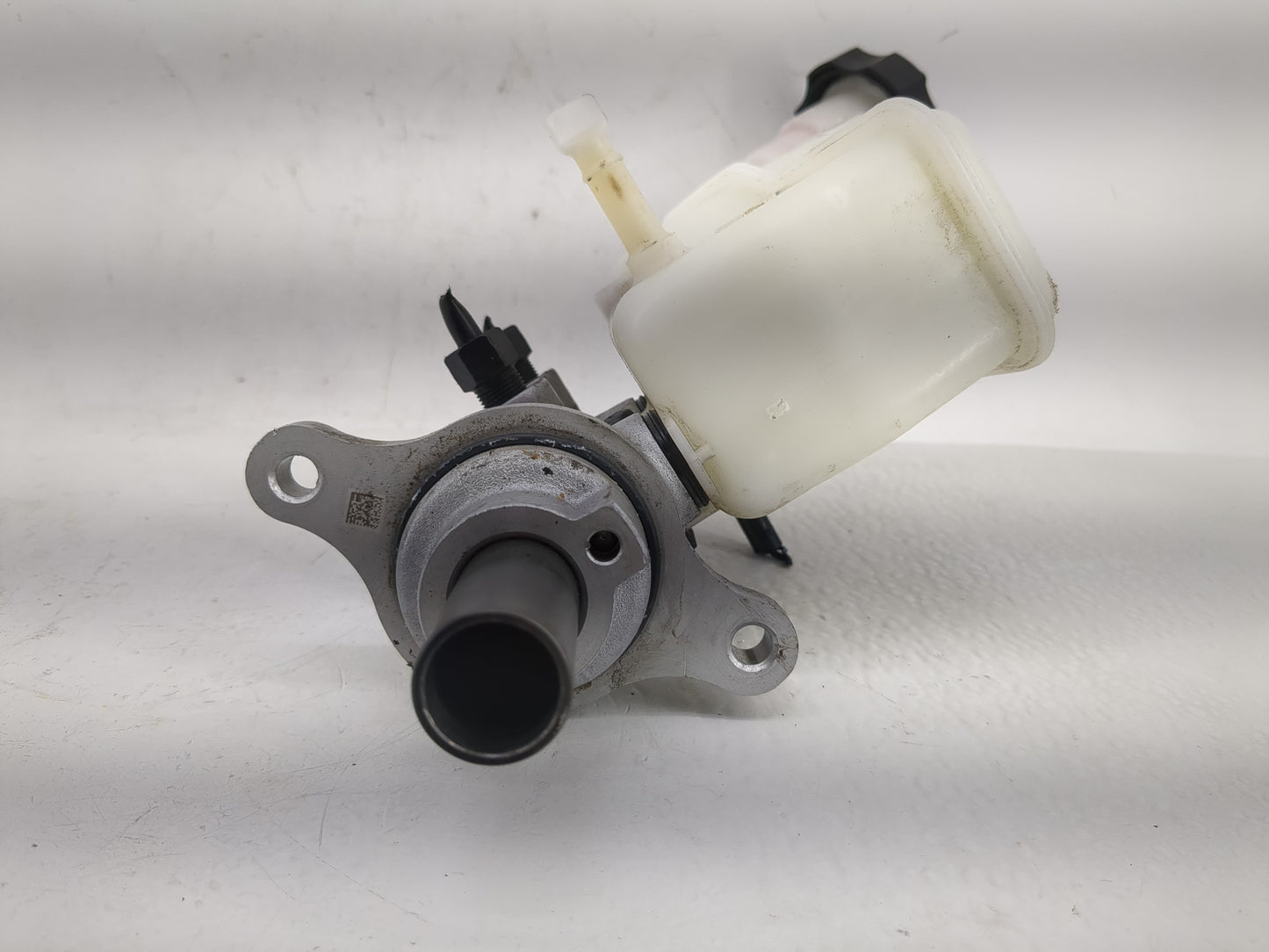2016-2020 Kia Optima Brake Master Cylinder - Oemusedautoparts1.com