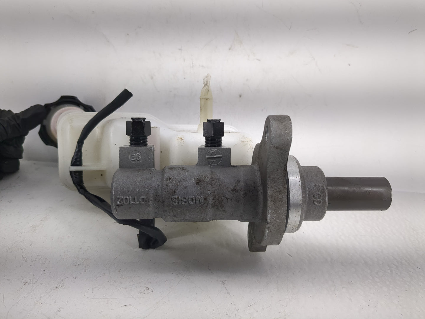 2016-2020 Kia Optima Brake Master Cylinder - Oemusedautoparts1.com