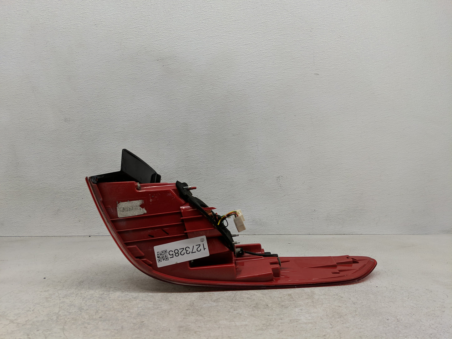 2016-2020 Kia Optima Tail Light Assembly Driver Left OEM P/N:92401-D5000 Fits Fits 2016 2017 2018 2019 2020 OEM Used Auto Pa